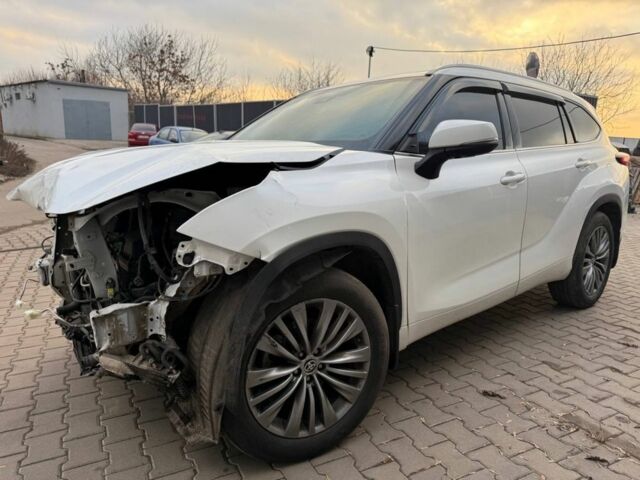 Белый Тойота Хайлендер, объемом двигателя 3.5 л и пробегом 96 тыс. км за 25500 $, фото 1 на Automoto.ua