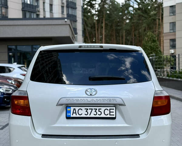 Білий Тойота Хайлендер, об'ємом двигуна 3.5 л та пробігом 165 тис. км за 10500 $, фото 4 на Automoto.ua