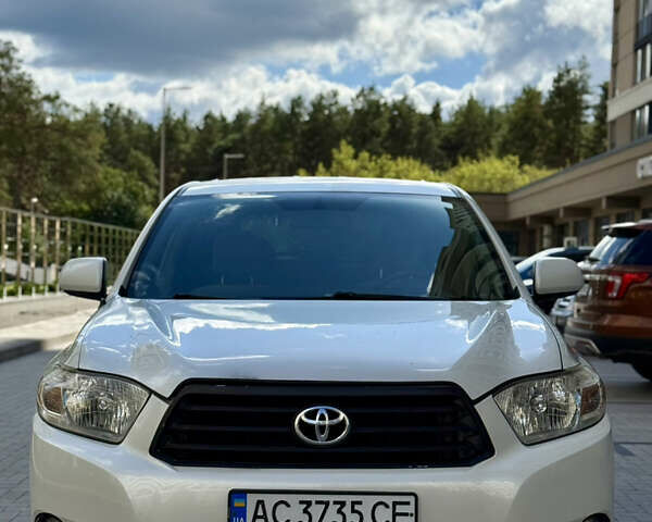 Білий Тойота Хайлендер, об'ємом двигуна 3.5 л та пробігом 165 тис. км за 10500 $, фото 1 на Automoto.ua