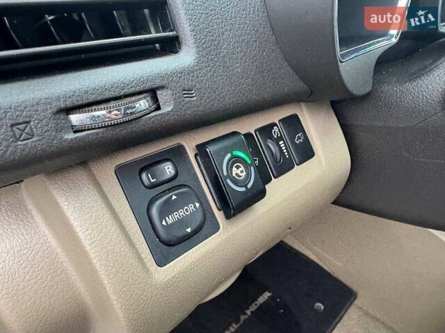 Белый Тойота Хайлендер, объемом двигателя 3.31 л и пробегом 418 тыс. км за 10490 $, фото 19 на Automoto.ua