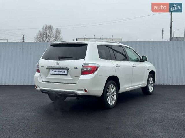 Белый Тойота Хайлендер, объемом двигателя 3.31 л и пробегом 418 тыс. км за 10490 $, фото 7 на Automoto.ua
