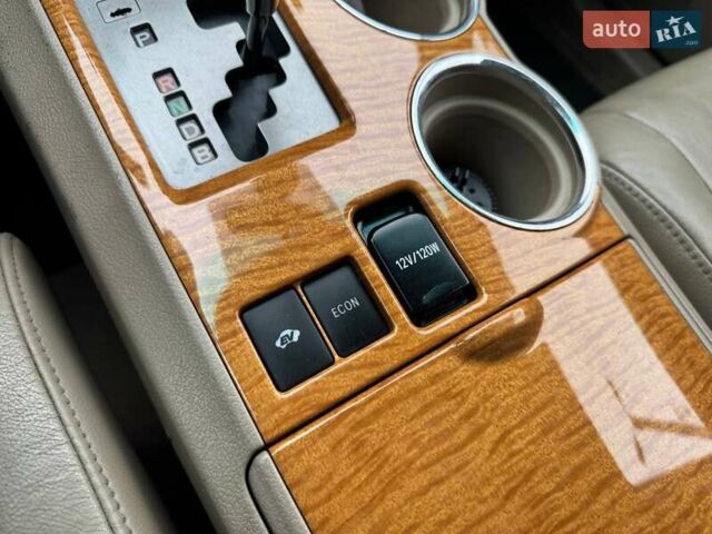 Белый Тойота Хайлендер, объемом двигателя 3.31 л и пробегом 418 тыс. км за 10490 $, фото 28 на Automoto.ua