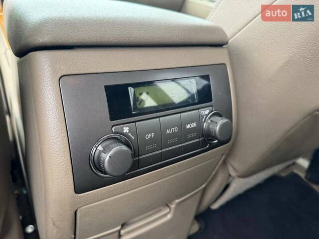 Белый Тойота Хайлендер, объемом двигателя 3.31 л и пробегом 418 тыс. км за 10490 $, фото 29 на Automoto.ua