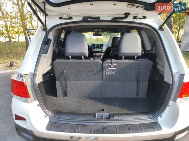 Білий Тойота Хайлендер, об'ємом двигуна 3.46 л та пробігом 227 тис. км за 16800 $, фото 35 на Automoto.ua