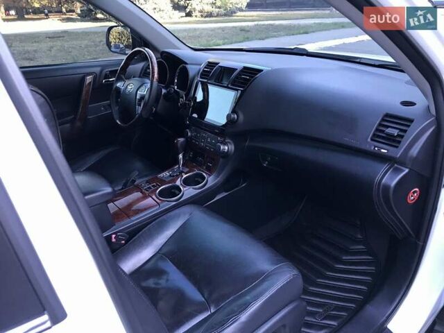 Белый Тойота Хайлендер, объемом двигателя 3.5 л и пробегом 178 тыс. км за 15999 $, фото 35 на Automoto.ua