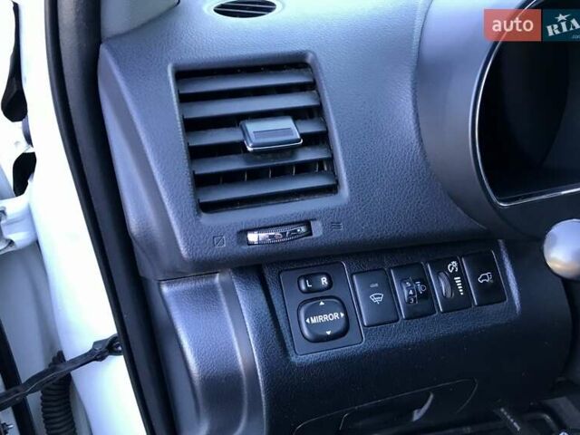 Белый Тойота Хайлендер, объемом двигателя 3.5 л и пробегом 178 тыс. км за 15999 $, фото 14 на Automoto.ua