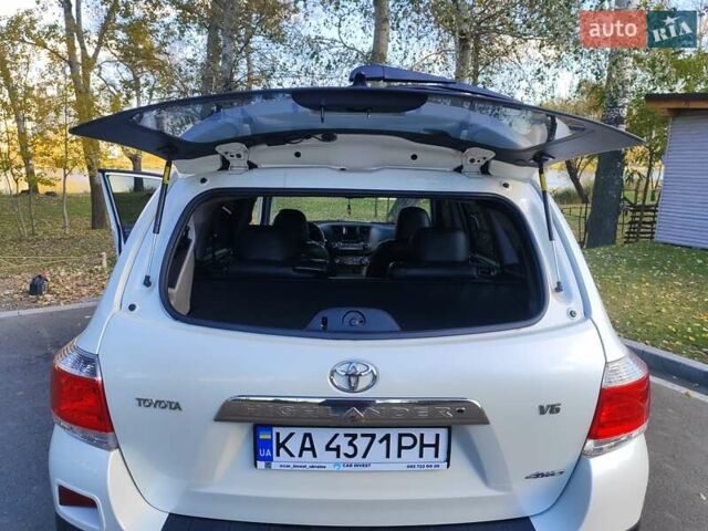 Білий Тойота Хайлендер, об'ємом двигуна 3.46 л та пробігом 227 тис. км за 16800 $, фото 32 на Automoto.ua