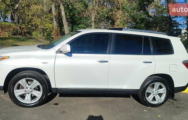 Білий Тойота Хайлендер, об'ємом двигуна 3.46 л та пробігом 227 тис. км за 16800 $, фото 3 на Automoto.ua