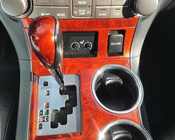 Білий Тойота Хайлендер, об'ємом двигуна 3.46 л та пробігом 227 тис. км за 16800 $, фото 19 на Automoto.ua