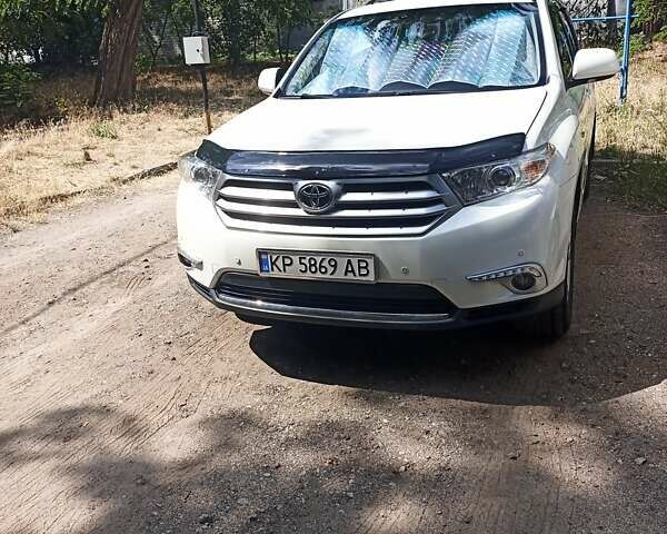 Білий Тойота Хайлендер, об'ємом двигуна 3.46 л та пробігом 211 тис. км за 17450 $, фото 9 на Automoto.ua