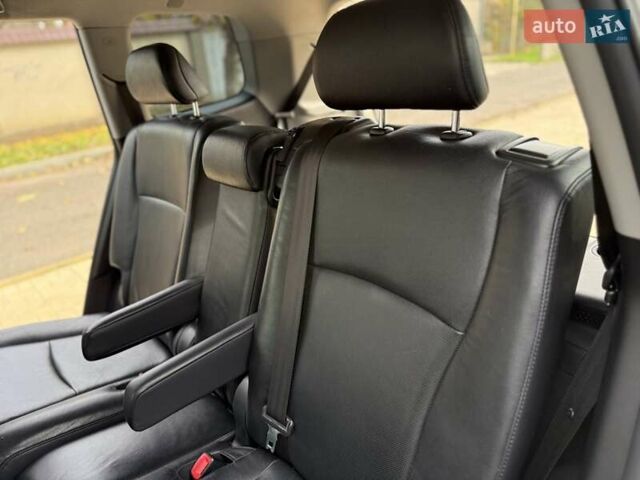 Белый Тойота Хайлендер, объемом двигателя 3.46 л и пробегом 152 тыс. км за 18700 $, фото 56 на Automoto.ua