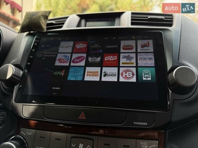 Белый Тойота Хайлендер, объемом двигателя 3.46 л и пробегом 152 тыс. км за 18700 $, фото 85 на Automoto.ua