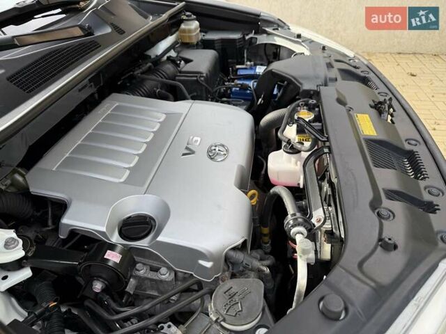 Белый Тойота Хайлендер, объемом двигателя 3.46 л и пробегом 152 тыс. км за 18700 $, фото 71 на Automoto.ua