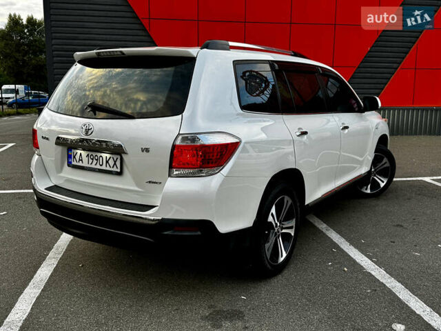 Білий Тойота Хайлендер, об'ємом двигуна 3.46 л та пробігом 175 тис. км за 16100 $, фото 15 на Automoto.ua