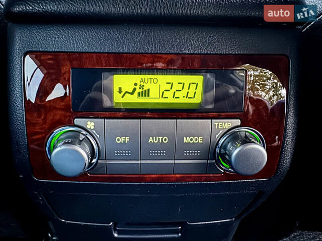 Білий Тойота Хайлендер, об'ємом двигуна 3.46 л та пробігом 175 тис. км за 16500 $, фото 33 на Automoto.ua