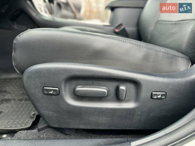 Белый Тойота Хайлендер, объемом двигателя 3.46 л и пробегом 200 тыс. км за 14999 $, фото 53 на Automoto.ua