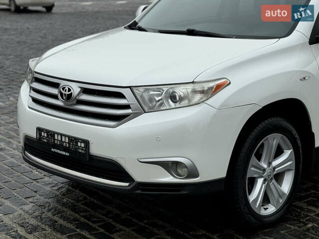 Белый Тойота Хайлендер, объемом двигателя 3.46 л и пробегом 200 тыс. км за 14999 $, фото 28 на Automoto.ua