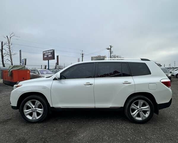 Белый Тойота Хайлендер, объемом двигателя 3.46 л и пробегом 199 тыс. км за 18000 $, фото 5 на Automoto.ua