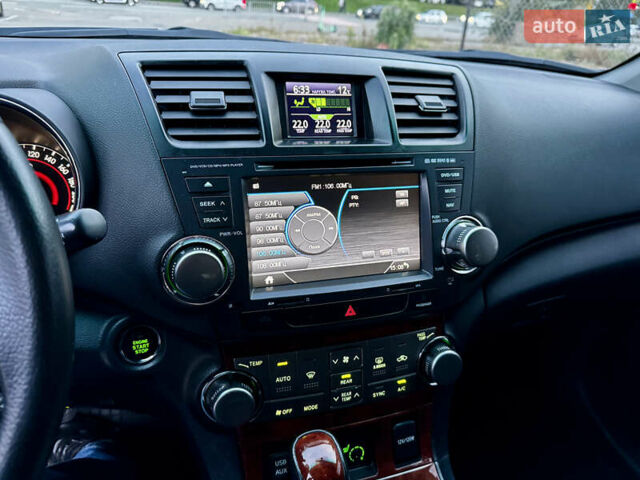 Білий Тойота Хайлендер, об'ємом двигуна 3.46 л та пробігом 175 тис. км за 16500 $, фото 38 на Automoto.ua