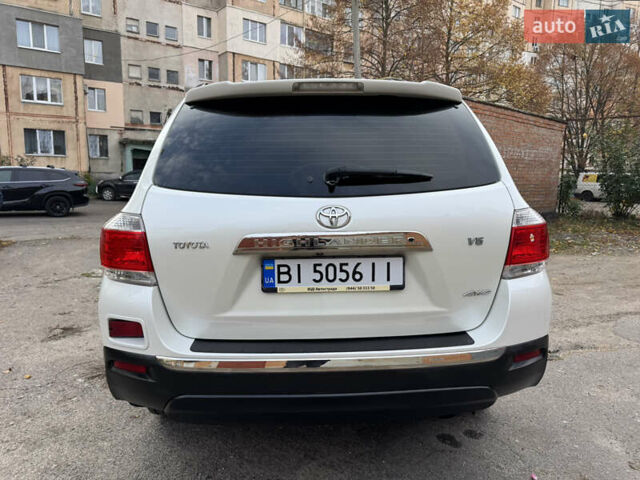 Белый Тойота Хайлендер, объемом двигателя 3.46 л и пробегом 172 тыс. км за 22000 $, фото 11 на Automoto.ua