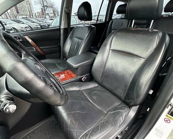 Белый Тойота Хайлендер, объемом двигателя 3.46 л и пробегом 199 тыс. км за 18000 $, фото 22 на Automoto.ua