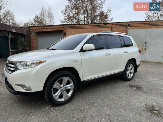 Белый Тойота Хайлендер, объемом двигателя 3.46 л и пробегом 172 тыс. км за 22000 $, фото 7 на Automoto.ua