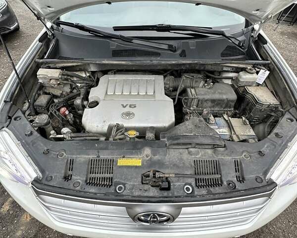 Белый Тойота Хайлендер, объемом двигателя 3.46 л и пробегом 199 тыс. км за 18000 $, фото 39 на Automoto.ua