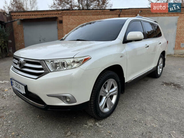 Белый Тойота Хайлендер, объемом двигателя 3.46 л и пробегом 172 тыс. км за 22000 $, фото 6 на Automoto.ua