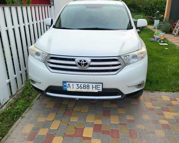 Белый Тойота Хайлендер, объемом двигателя 3.5 л и пробегом 207 тыс. км за 16500 $, фото 14 на Automoto.ua