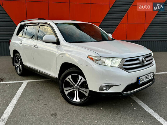 Білий Тойота Хайлендер, об'ємом двигуна 3.46 л та пробігом 175 тис. км за 16500 $, фото 6 на Automoto.ua