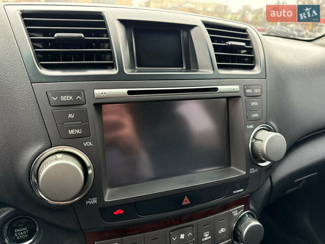 Белый Тойота Хайлендер, объемом двигателя 3.46 л и пробегом 200 тыс. км за 14999 $, фото 75 на Automoto.ua