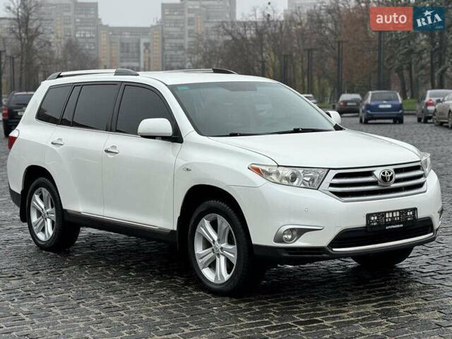 Белый Тойота Хайлендер, объемом двигателя 3.46 л и пробегом 200 тыс. км за 14999 $, фото 14 на Automoto.ua