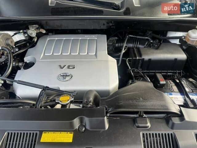 Белый Тойота Хайлендер, объемом двигателя 3.46 л и пробегом 207 тыс. км за 16850 $, фото 38 на Automoto.ua