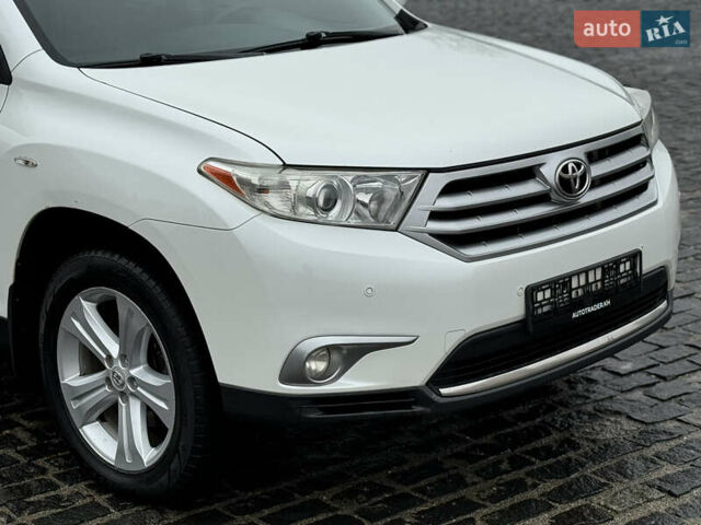 Белый Тойота Хайлендер, объемом двигателя 3.46 л и пробегом 200 тыс. км за 14999 $, фото 31 на Automoto.ua