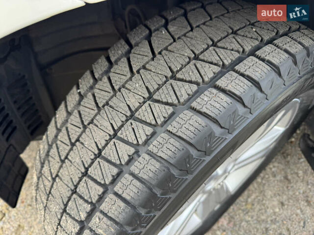 Белый Тойота Хайлендер, объемом двигателя 3.46 л и пробегом 172 тыс. км за 22000 $, фото 35 на Automoto.ua