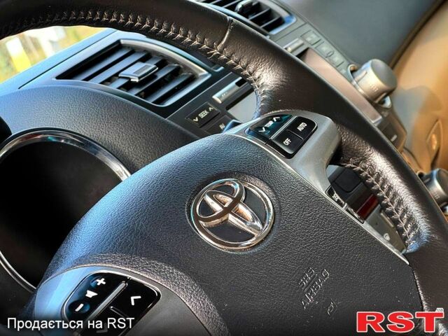 Білий Тойота Хайлендер, об'ємом двигуна 3.5 л та пробігом 207 тис. км за 16850 $, фото 7 на Automoto.ua
