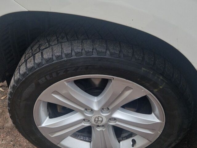 Білий Тойота Хайлендер, об'ємом двигуна 0 л та пробігом 267 тис. км за 391 $, фото 7 на Automoto.ua