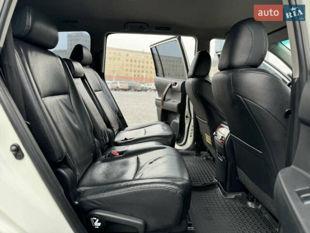 Белый Тойота Хайлендер, объемом двигателя 3.46 л и пробегом 200 тыс. км за 14999 $, фото 60 на Automoto.ua