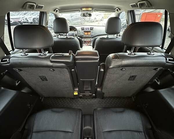 Белый Тойота Хайлендер, объемом двигателя 3.46 л и пробегом 199 тыс. км за 18000 $, фото 15 на Automoto.ua