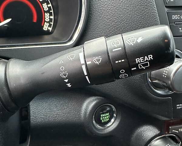 Белый Тойота Хайлендер, объемом двигателя 3.46 л и пробегом 199 тыс. км за 18000 $, фото 30 на Automoto.ua