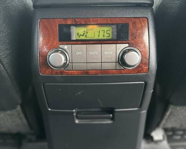 Белый Тойота Хайлендер, объемом двигателя 3.46 л и пробегом 199 тыс. км за 18000 $, фото 19 на Automoto.ua