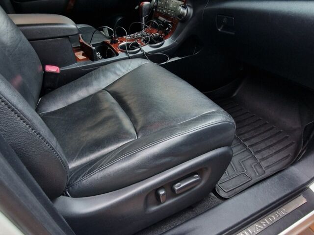 Білий Тойота Хайлендер, об'ємом двигуна 0 л та пробігом 267 тис. км за 391 $, фото 6 на Automoto.ua