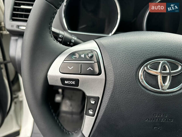 Белый Тойота Хайлендер, объемом двигателя 3.46 л и пробегом 200 тыс. км за 14999 $, фото 74 на Automoto.ua