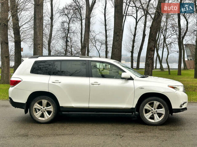 Белый Тойота Хайлендер, объемом двигателя 3.5 л и пробегом 199 тыс. км за 16800 $, фото 5 на Automoto.ua