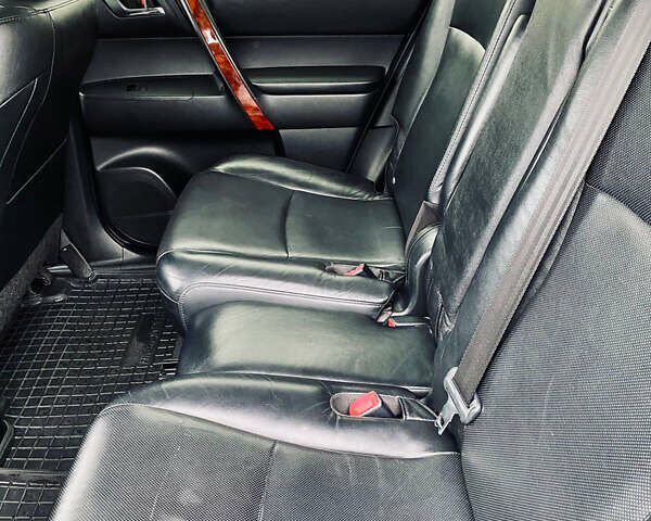 Тойота Хайлендер 2013 в Днепре (Днепропетровске) на Automoto.ua Белый Тойота Хайлендер, объемом двигателя 3.46 л и пробегом 170 тыс. км за 19000 $, фото 18 на Automoto.ua