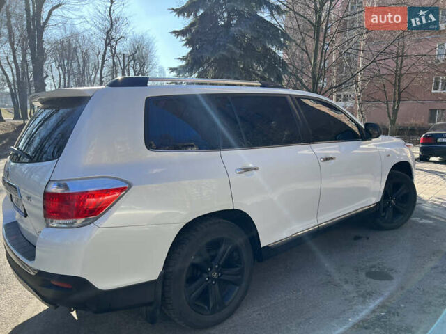 Белый Тойота Хайлендер, объемом двигателя 3.5 л и пробегом 168 тыс. км за 20500 $, фото 13 на Automoto.ua
