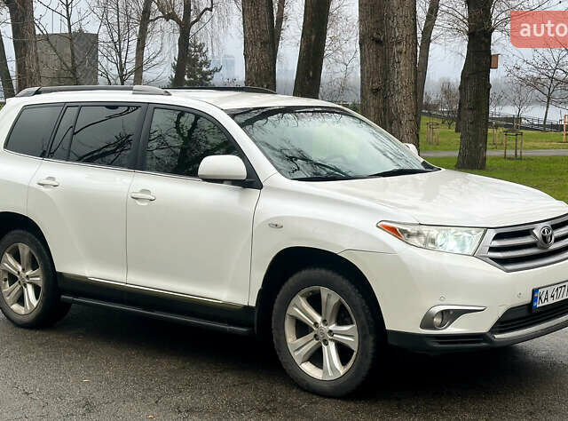 Белый Тойота Хайлендер, объемом двигателя 3.5 л и пробегом 199 тыс. км за 16800 $, фото 6 на Automoto.ua