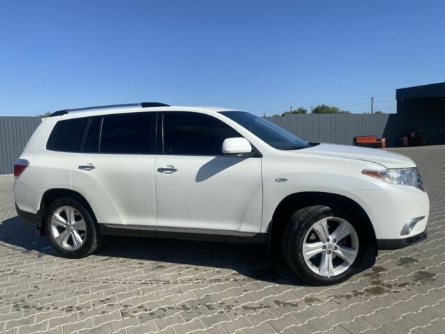 Белый Тойота Хайлендер, объемом двигателя 3.5 л и пробегом 180 тыс. км за 17500 $, фото 5 на Automoto.ua