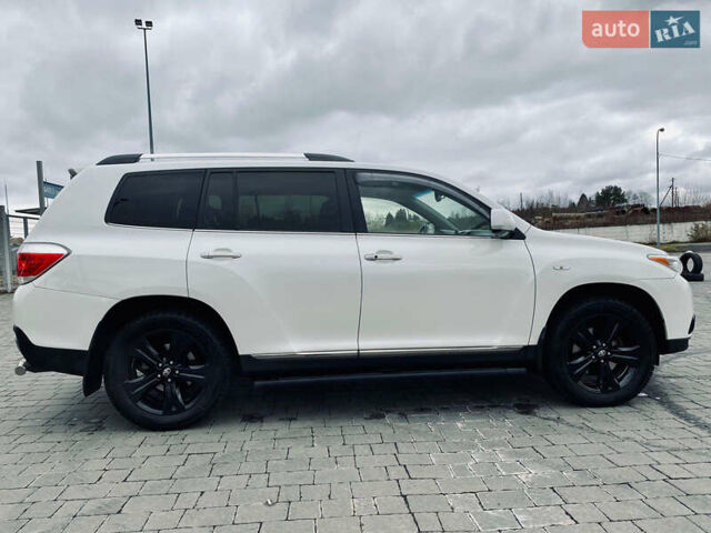 Тойота Хайлендер 2013 в Днепре (Днепропетровске) на Automoto.ua Белый Тойота Хайлендер, объемом двигателя 3.46 л и пробегом 170 тыс. км за 19000 $, фото 26 на Automoto.ua