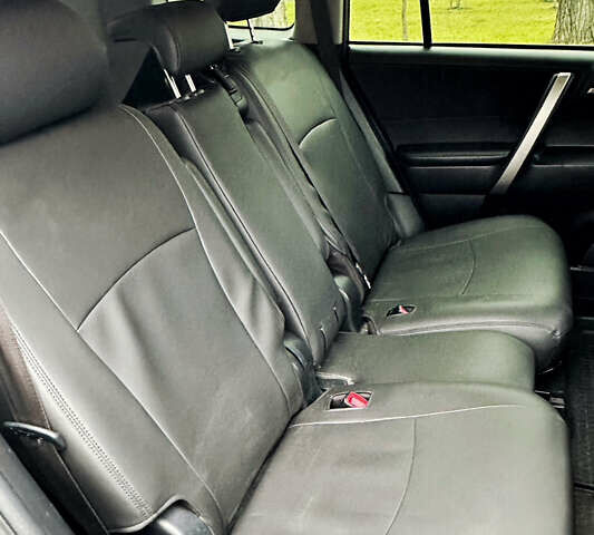 Белый Тойота Хайлендер, объемом двигателя 3.5 л и пробегом 199 тыс. км за 16800 $, фото 13 на Automoto.ua